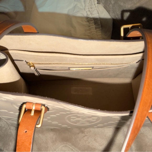 Tory Burch T-monogram contrast embossed small Tote w/wallet - Picture 5 of 6
